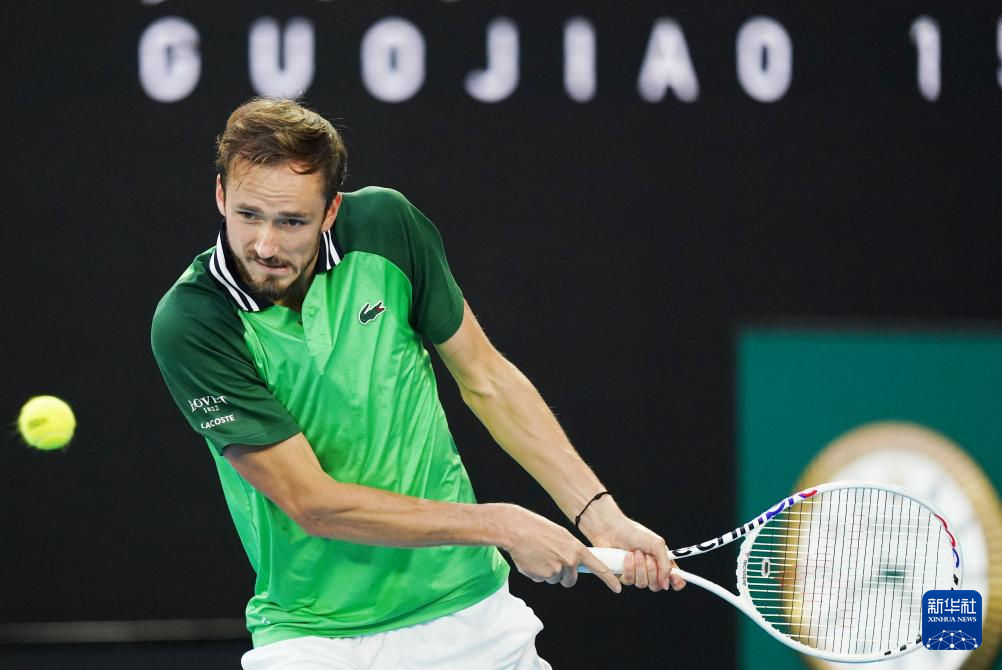 一项运动中 一项运动中