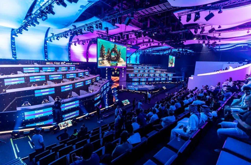 小卡中国行学咏春！今夏NBA众星集体习武：哈登双截棍+少林文班