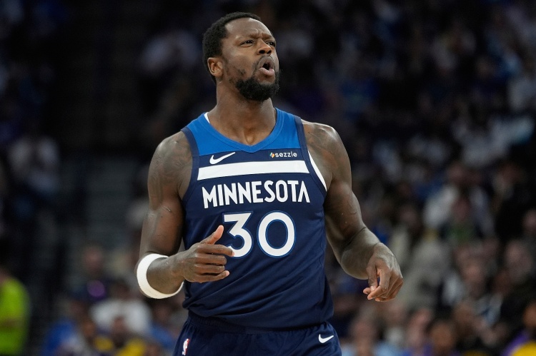 一名可稳定 一名可稳定